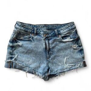 American eagle crossover distressed mom shorts size 6